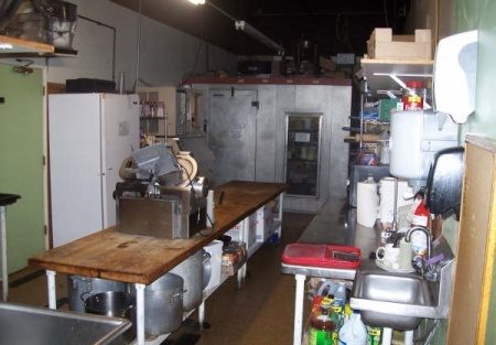 2700 SQFT Profitable Breakfast Cafe in Busy Neighborhood off I-5 Corridor