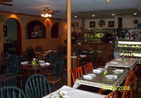 Full Service Beautiful  Italian Restaurant with Beer & Wine