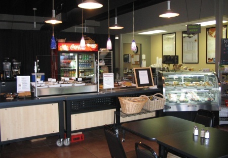 5 Day Cafe & Deli in High Traffic Office Park