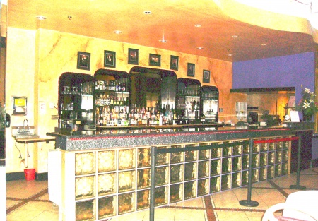 FOR LEASE: AAA Location Restaurant & Bar with Hard Liquor and Entertainment Permit