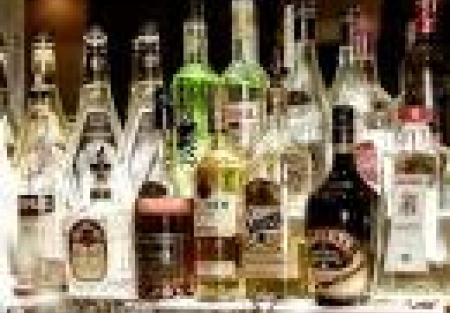 Seatlle Bar and Cafe For Sale: Large Corner Location with Attractive Lease