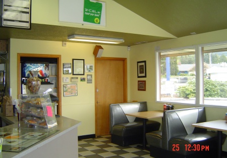 Old School Burger Place - Clean and 43 Years Old-Drive Thru