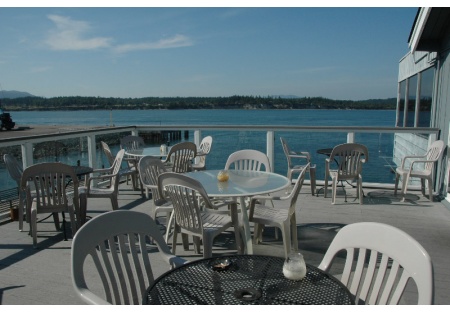 Full Service Waterfront Restaurant with Bar & Real Estate-Seller Financing