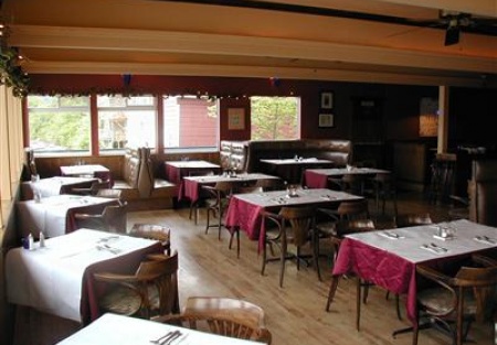 Waterfront Restaurant with Spectacular View Includes Real Estate!