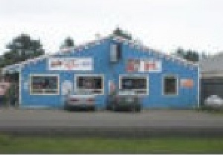 Beautiful Ocean Shores Restaurant and Bar. FantasticTourist Destination Restaurant and Bar!