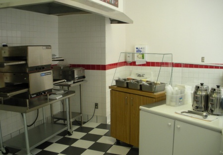 Easy to Operate Pretzel Shop in Major Mall w/Low Rent!