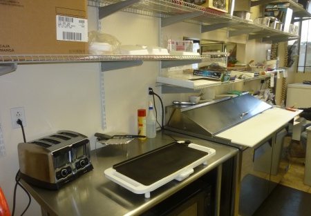 Five Day Deli in busy center, $1200 for rent, NNN and utilities!