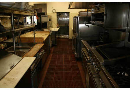 Old World Italian High End Dinnerhouse