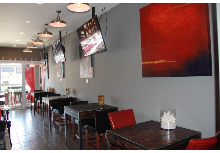 Outstanding Hillcrest Location-price reduced!