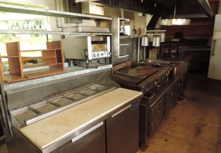 Restaurant w/Real Estate For Sale - Amazing Location in Downtown Area