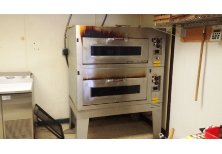 Lake Tahoe...... Pizza/Deli...Bar...Liquor Market.