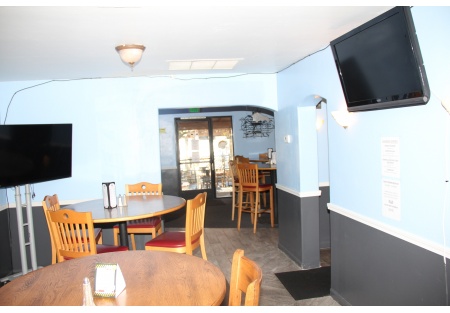 Sports Bar w/Full Liquor and Entertainment Licenses-Seller financing 