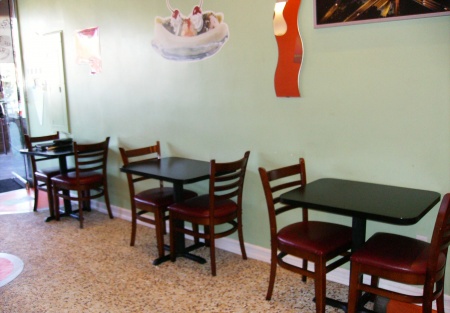 GREAT GLENDALE LOCATION-BURGER-Fries and Shakes