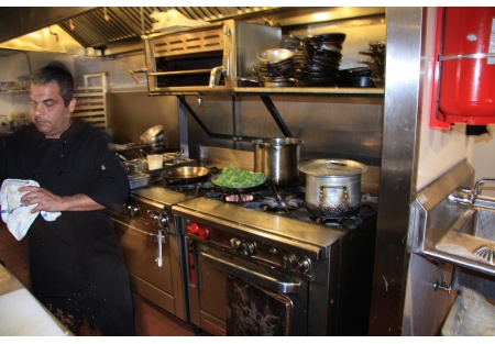 Upscale Full Service Restaurant w/Bar - Very Profitable!