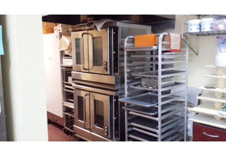 Bakery Business and Kitchen in Bay Area in Costal Town