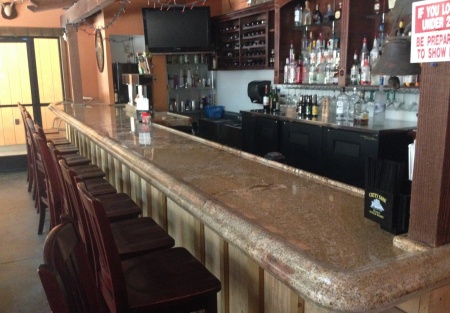 Resort Area Restaurant and Bar w/Real Estate & Hard Liquor Owner Carry