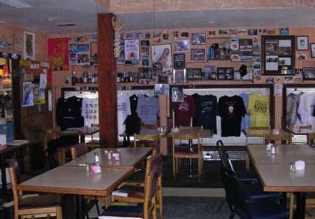 Coffee Shop in Great Down Town Location - Convert to Mexican or Other