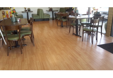 Growing Deli on Busy Street W/Beer and Wine. Tons of Potential!