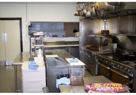 FIRST CLASS STEAK SEAFOOD & FINE WINE DINNER HOUSE