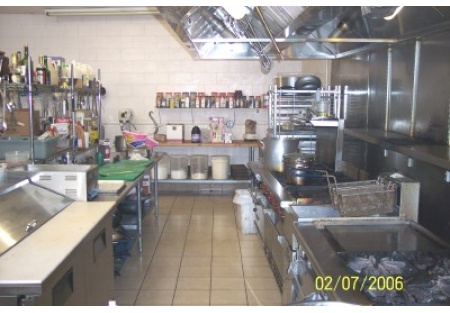 Breakfast/Lunch Restaurant w/Excellent Catering Kitchen