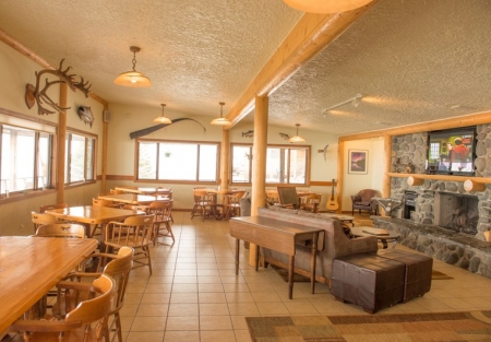 Alaska Ocean Front Fishing Lodge 