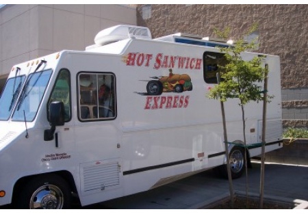 FIRST CLASS FULLY EQUIPPED CATERING TRUCK W/EXCLUSIVE LOWE%27S CENTER RIGHTS