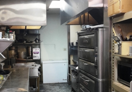  Restaurant/Hookah Lounge - Low Rent - High-End - Full Liquor