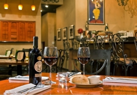 Hot College Town Restaurant For sale