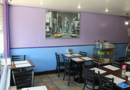 Bring your concept to this Beach area restaurant- high traffic area