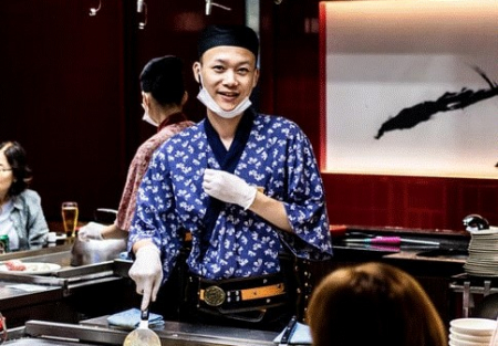 Beautiful Asian Restaurant - Fully Equipped - Large Shopping Center