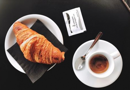 Trendy Restaurant Located In Major Mall!