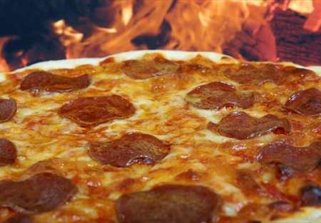 Turnkey Pizzeria & Italian Specialties in Very Busy Part of Town!