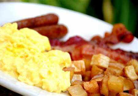 Desirable Café – Busy Tacoma Neighborhood