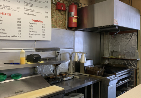 Patio seating low rent 40 years est.- busy center-full kitchen  