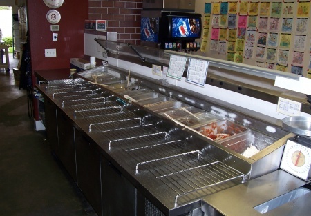 National Pizza Franchise in High Traffic Area!