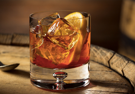 West Seattle’s Iconic Neighborhood Lounge & Restaurant  