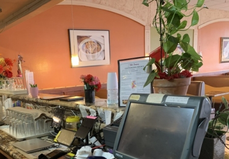 High Margin Pho Restaurant-Corner Location, Busy center 