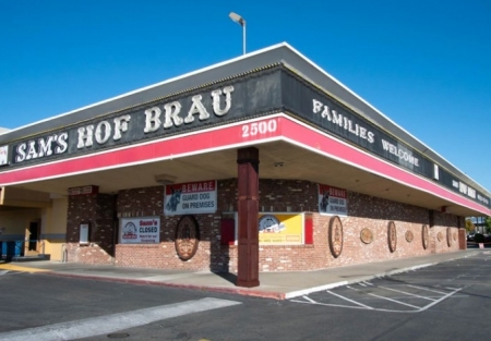 Restaurant or Retail Opportunity...Lease Former Sam%27s Hof Brau Space