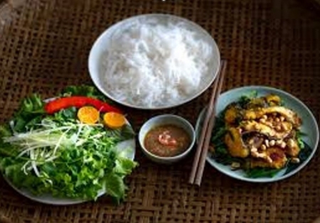 Well-Appointed Central Tacoma Restaurant!