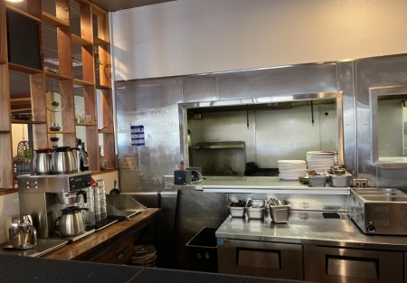 Restaurant-near new-outstanding demographics-huge patio-BARGAIN!