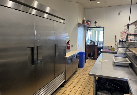 19 yrs established-41 lic-patio-community favorite