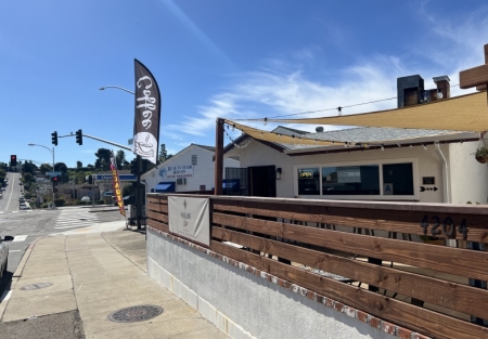 Coffee house OR Bring your concept-great patio seating area-ASSET SALE