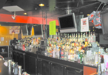 Sports bar with Type 47 & fully equipped kitchen - Can be Converted to Restaurant