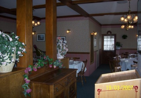 Beautiful and Large Restaurant Facility with Full Liquor License