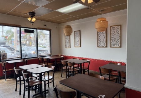 Mex Food-Thai-bring your concept-Huge Vehicle traffic location