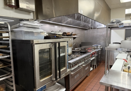 Perfect Mexican Food location-$2862 rent- ideal demo's huge traffic