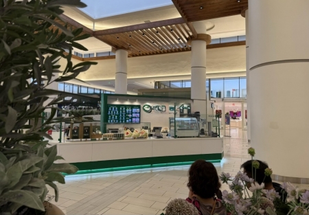 Absentee run matcha tea shop Kiosk for sale in Serramonte mall 