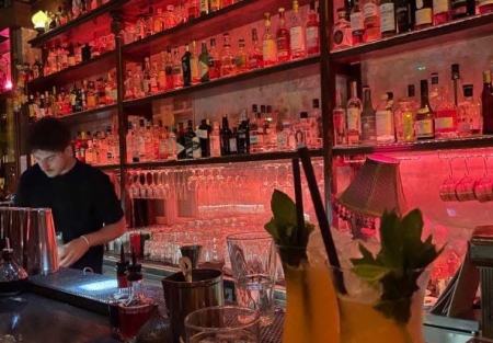 Modern Bar and restaurant for sale in Downtown San Carlos