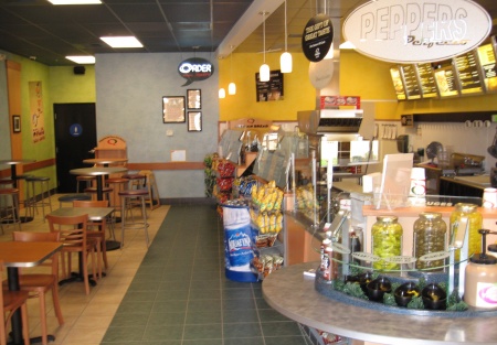 Quiznos franchise in great shopping center