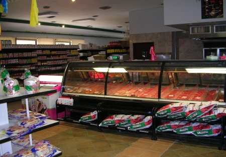 Great location Mexican restaurant/Deli and Market